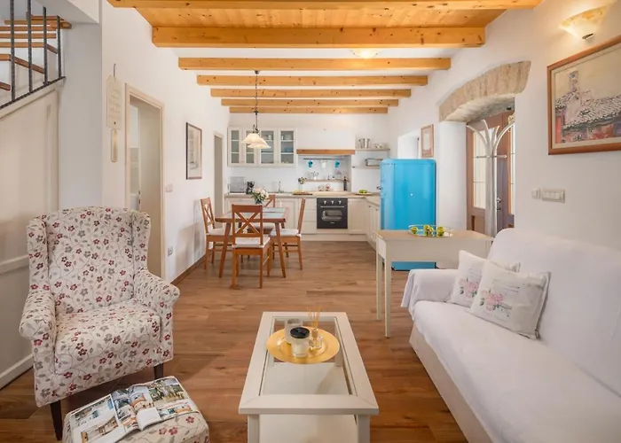 Casa *